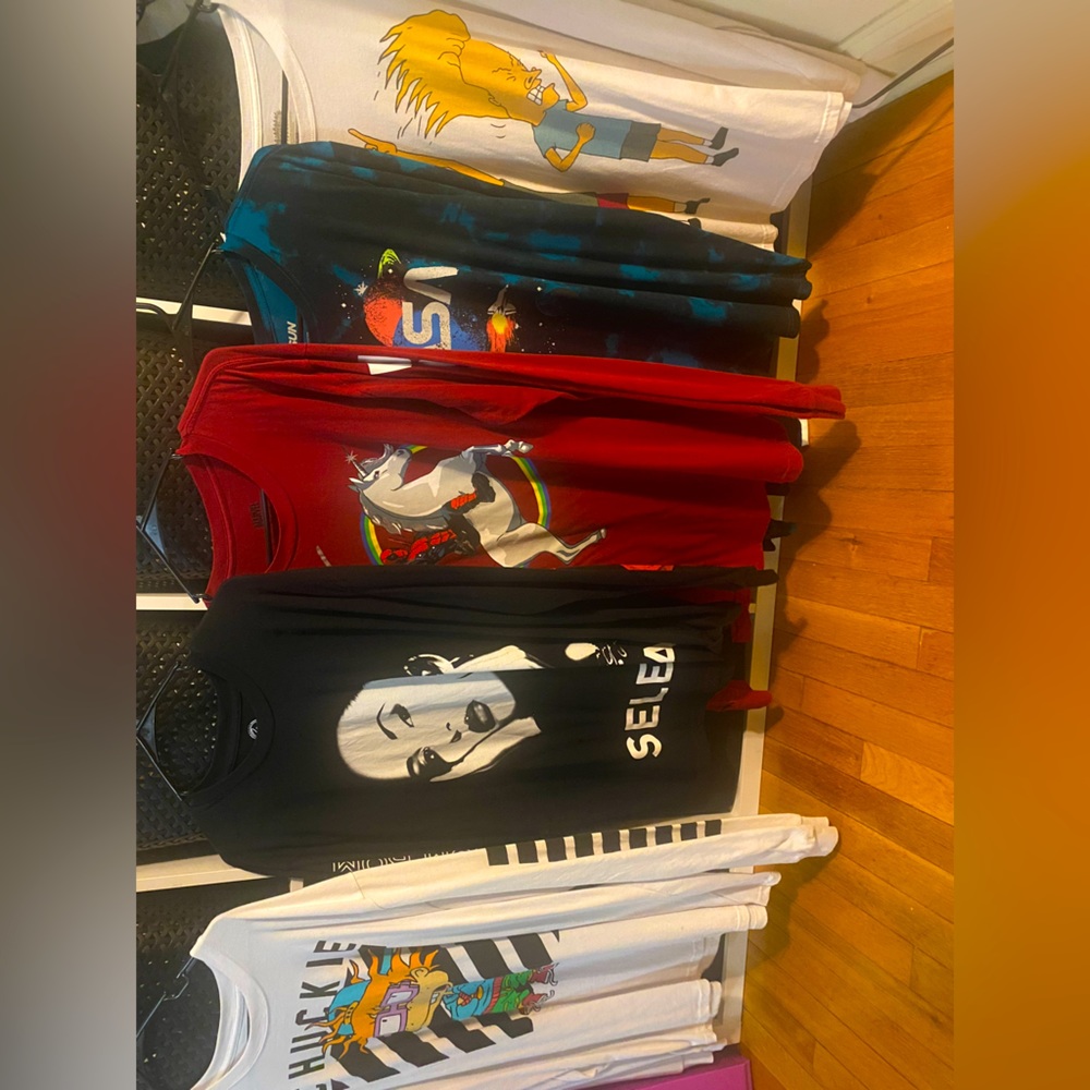 Mens graphic Tee’s